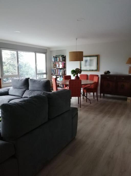Appartamento Piso Impecable 140M En El Centro De Vigo Esterno foto